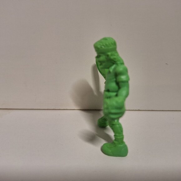 Andrew Agony SLUG Zombies 2012 Series 2 Green Zombie Tennis Player Figure Brain - Picture 2 of 5